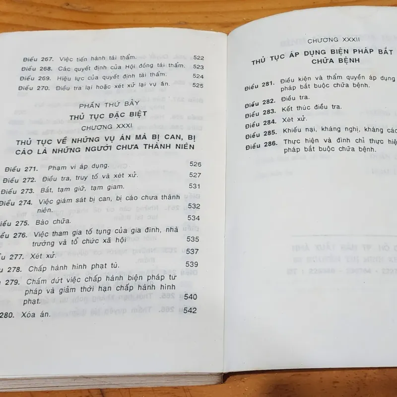 Bình luận khoa học: BỘ LUẬT TỐ TỤNG HÌNH SỰ (577 trang) 791936