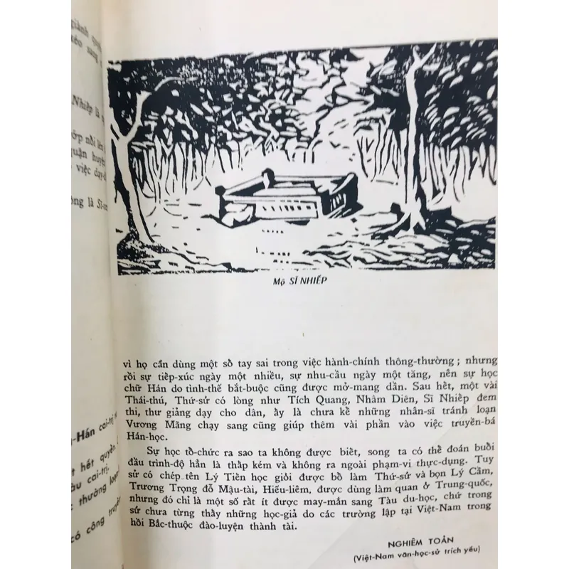 Quốc Sử lớp nhì - của Bộ Giáo Dục năm 1963, GS Phạm Văn Trọng rất hay, hiếm còn sót lại 558229