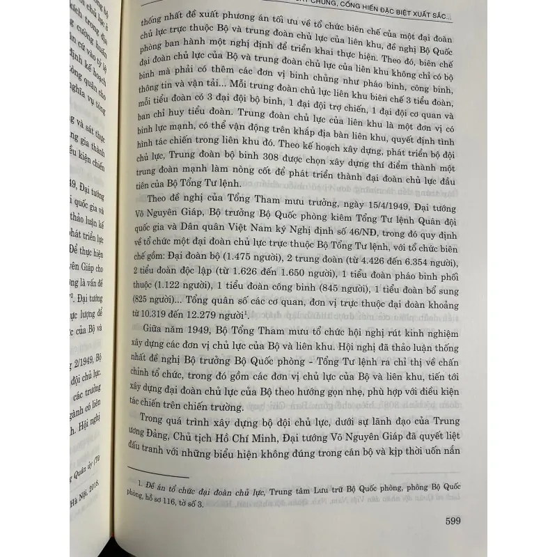 Đại tướng tổng tư lệnh Võ Nguyên Giáp - Bìa cứng mới đẹp 763749