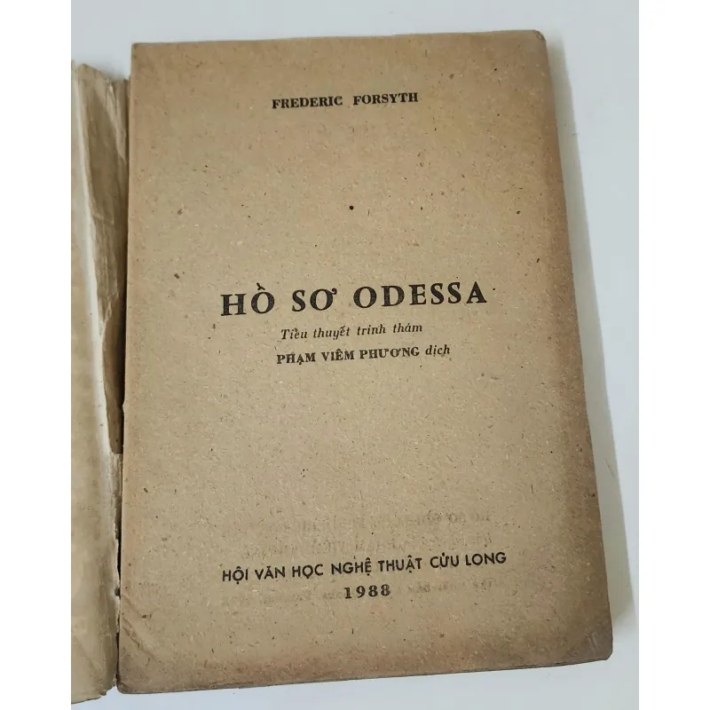 Truyện trinh thám cổ điển: HỒ SƠ ODESSA (Federic Forsyth) 787909