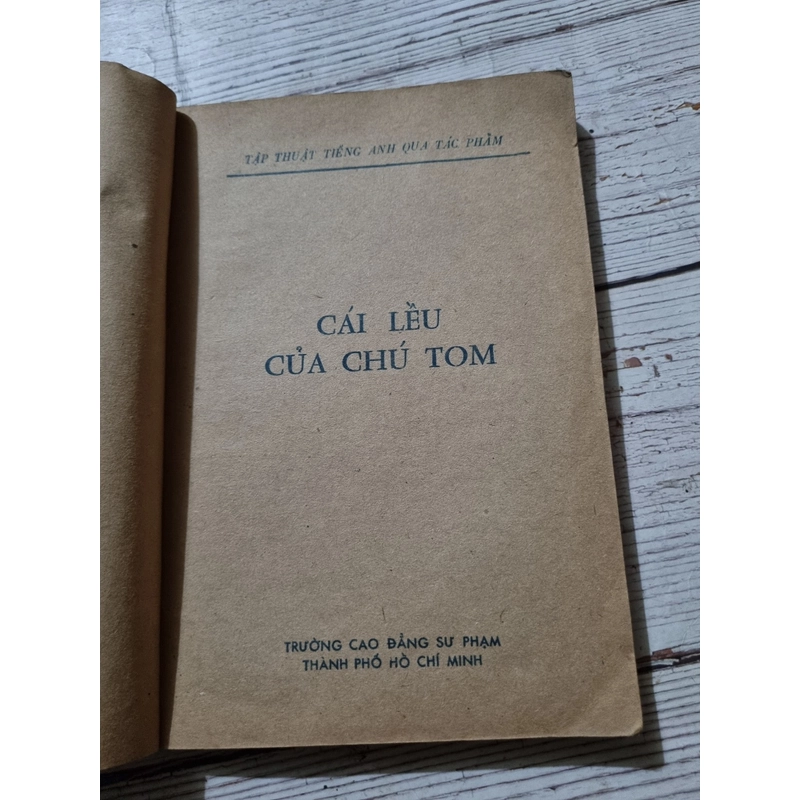 Túp lều chú Tom. Song ngữ Anh - Việt, minh họa 322522