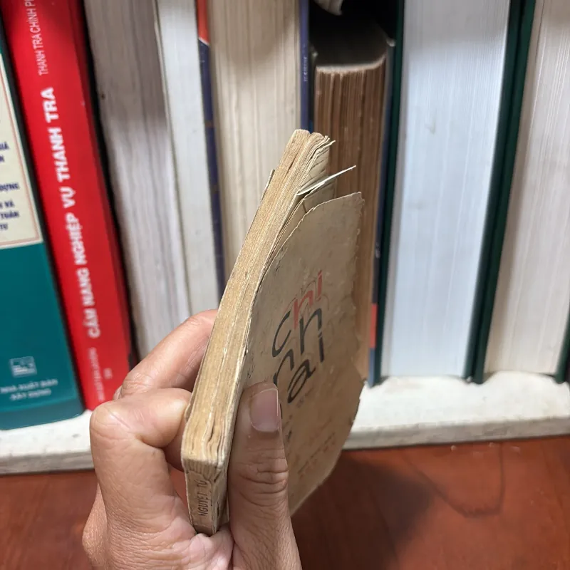 II Sách Xưa: Chị Minh Khai - Nguyệt Tú - 1976 750956