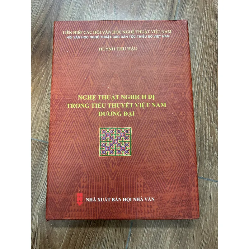Nghệ thuật nghịch dị trong tiểu thuyết Việt Nam đương đại – Huỳnh Thu Hậu 759865