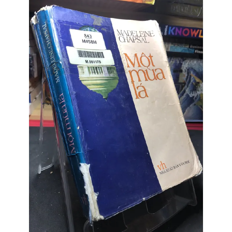 [Sách Cũ SCGR] Một mùa lá 2001 mới 60% ố bẩn nhẹ bụng xấu rách góc bìa Madeleine Chapsal HPB0906 SÁCH VĂN HỌC 680202