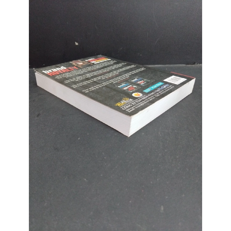 Brand royalty bí quyết thành công 100 thương hiệu hàng đầu thế giới mới 80% ố gấp bìa 2011 HCM2811 Matt Haig MARKETING KINH DOANH 917944