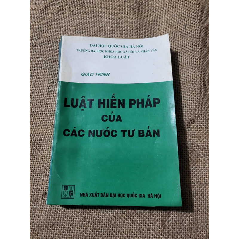 Luạt hiến pháp của các nước tư bản _ Sách Luật, sách Pháp luật 384682