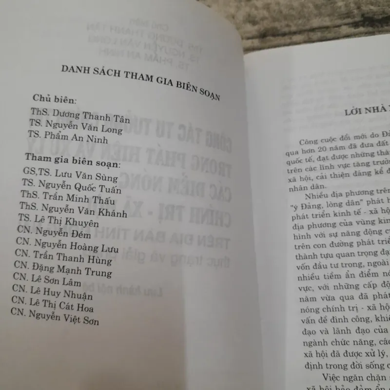 Sách khảo cứu- Công tác tư tưởng trong phát hiện và XL Các điểm nóng tỉnh Đồng Nai 763523