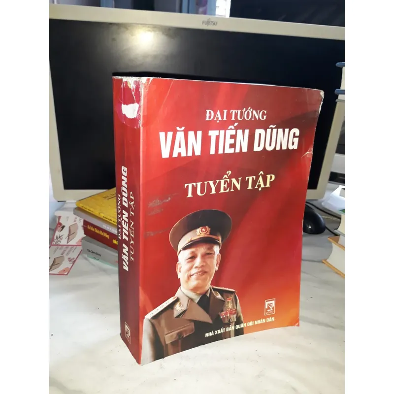Đại tướng Văn Tiến Dũng tuyển tập 688401