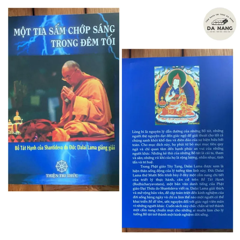 Một tia sấm chớp trong đêm tối 575633