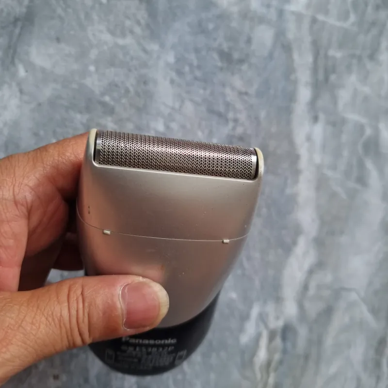 Máy cạo râu Panasonic ES3832 927052
