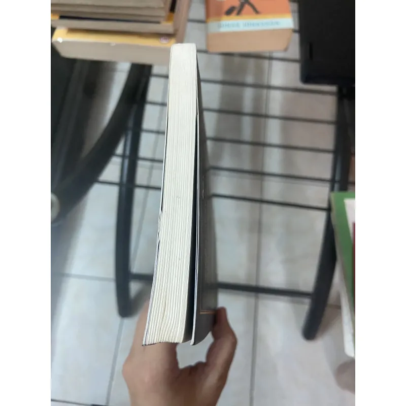 Coraline - Neil Gaiman 1032277