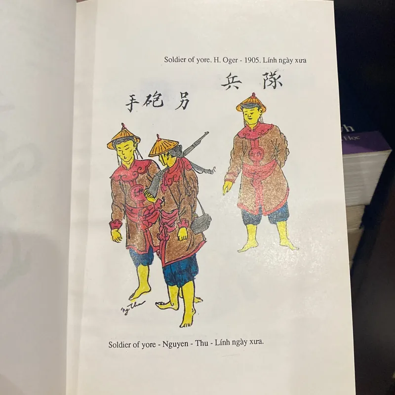 KNOWLEDGE OF VIETNAM TRONG QUÁ KHỨ QUA 700 HÌNH ẢNH (XB 1992) 564495