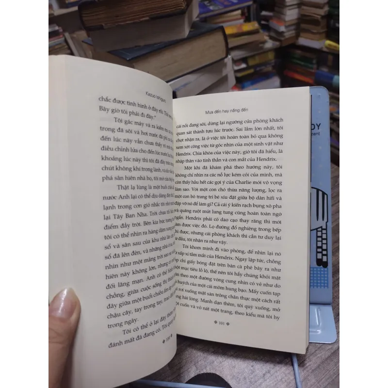 n Sách: Dạ Khúc - Năm câu chuyện về âm nhạc và đêm buông  - Tác giả: 	Kazuo - Ishiguro 603814