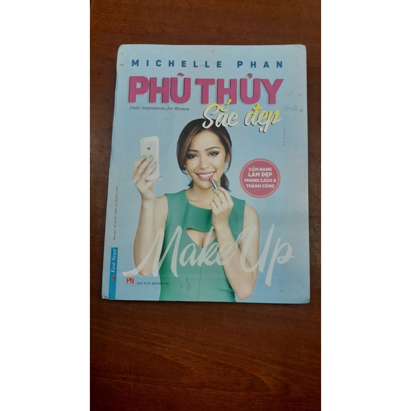 PHÙ THUỶ SẮC ĐẸP - Michelle Phan 290185