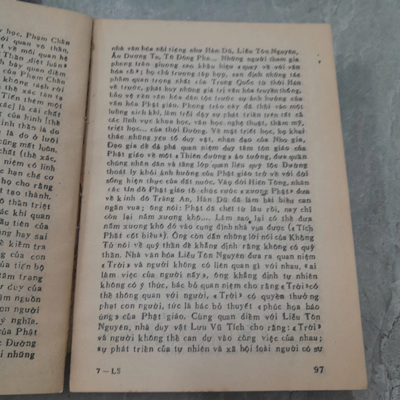 LỊCH SỬ TRIẾT HỌC - NGUYỄN HỮU VUI 463504