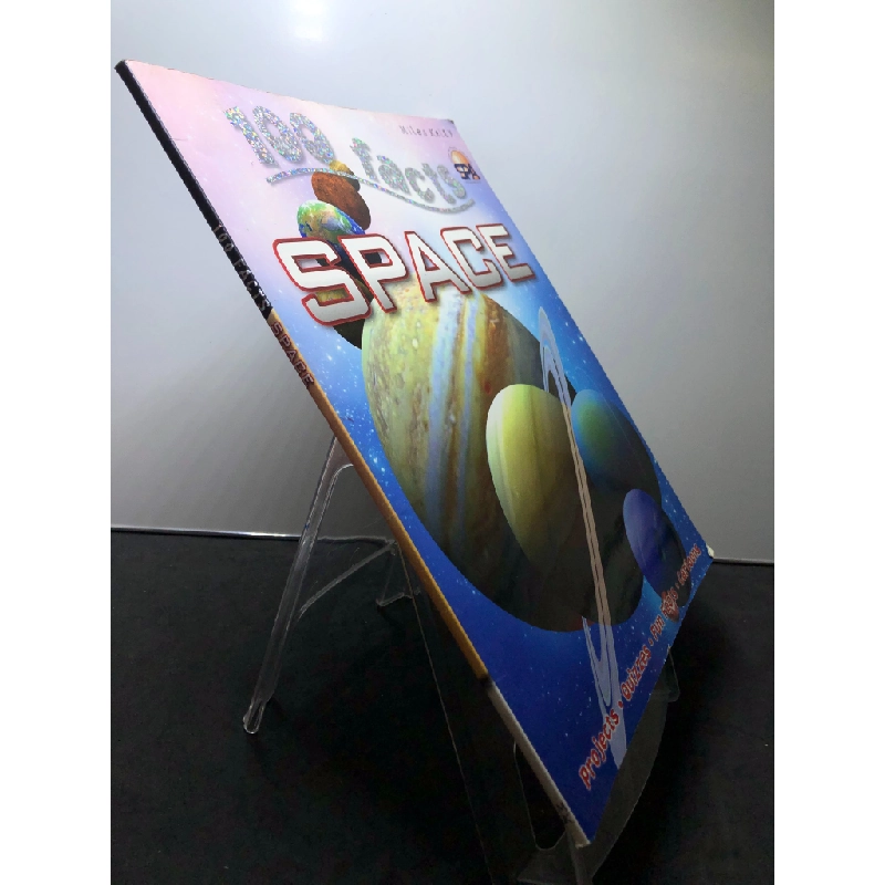 100 Facts SPACE mới 85% bẩn nhẹ Miles Kelly HPB2707 NGOẠI VĂN 450903