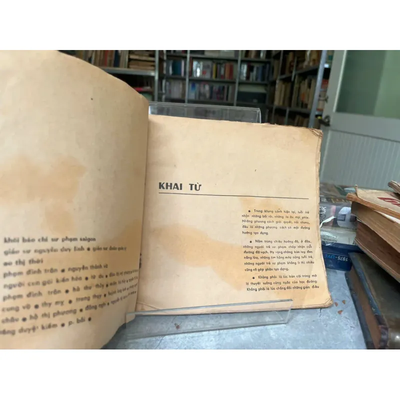 MÙA XUÂN BẢNG ĐEN VÀ PHẤN TRẮNG 561927