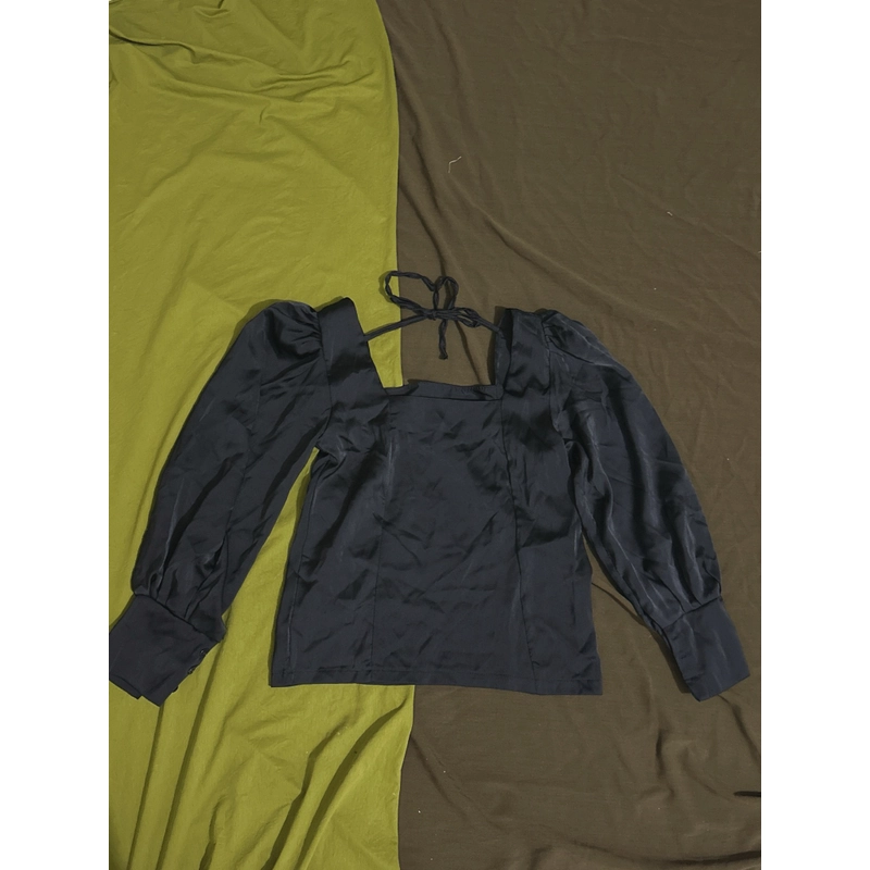 Váy áo sz M, đã qua sử dụng, giá rẻ 260213