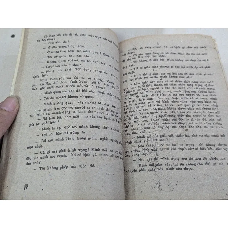 Tàn phong nữ sĩ - Hồ Biểu Chánh 696079