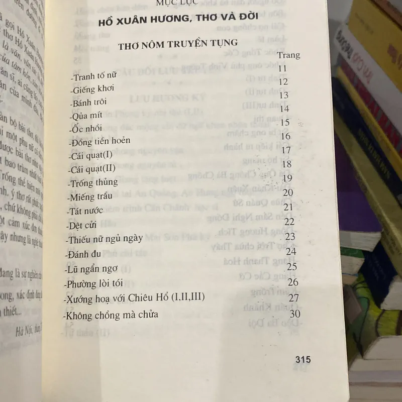 HỒ XUÂN HƯƠNG - THƠ VÀ ĐỜI (XB 2000) 470800