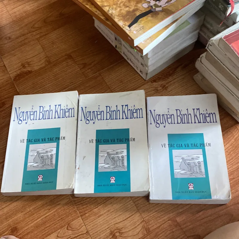 Nguyễn Bỉnh Khiêm về tác gia tác phẩm 1042363