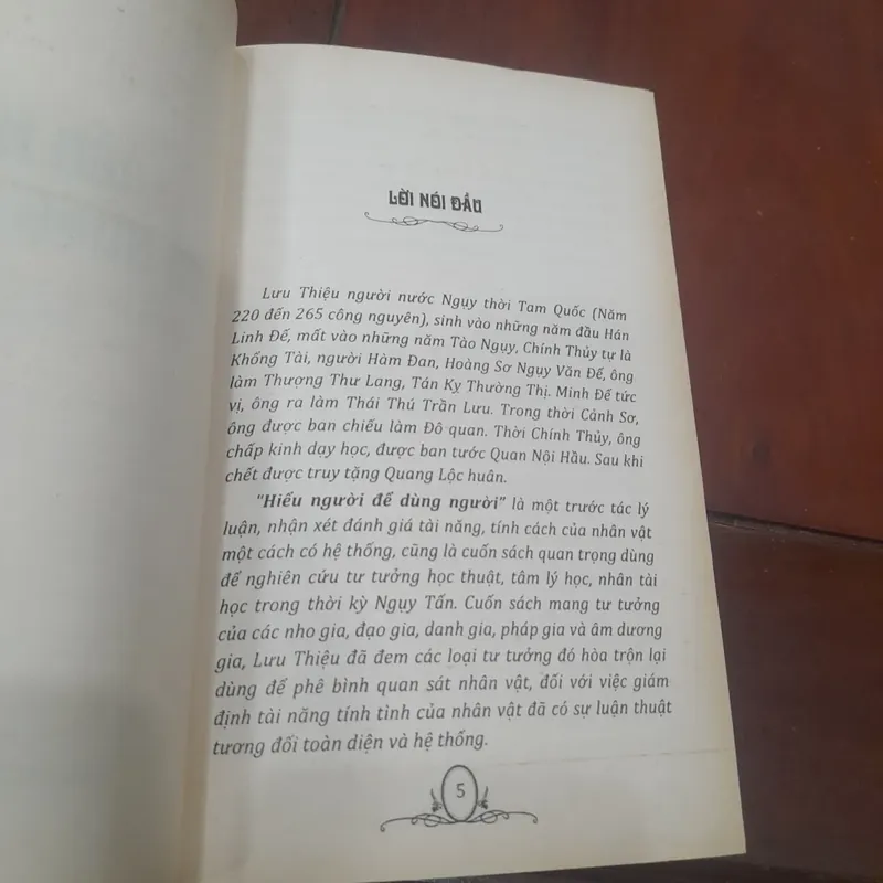 Hiểu người để Dùng người 702952