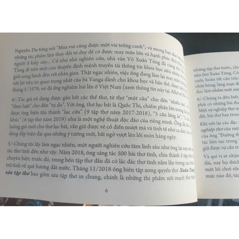 Xuân Tòng Và Sáu Tập Thơ 736339