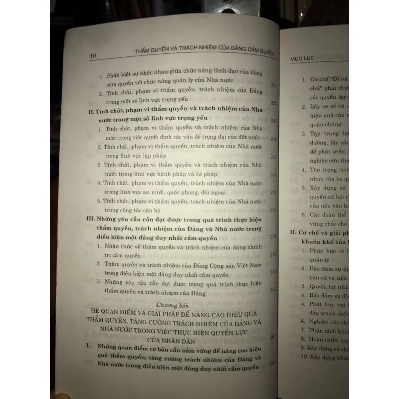 Thẩm quyền và trách nhiệm của Đảng cầm quyền và Nhà nước trong việc thực hiện quyền lực… 716682