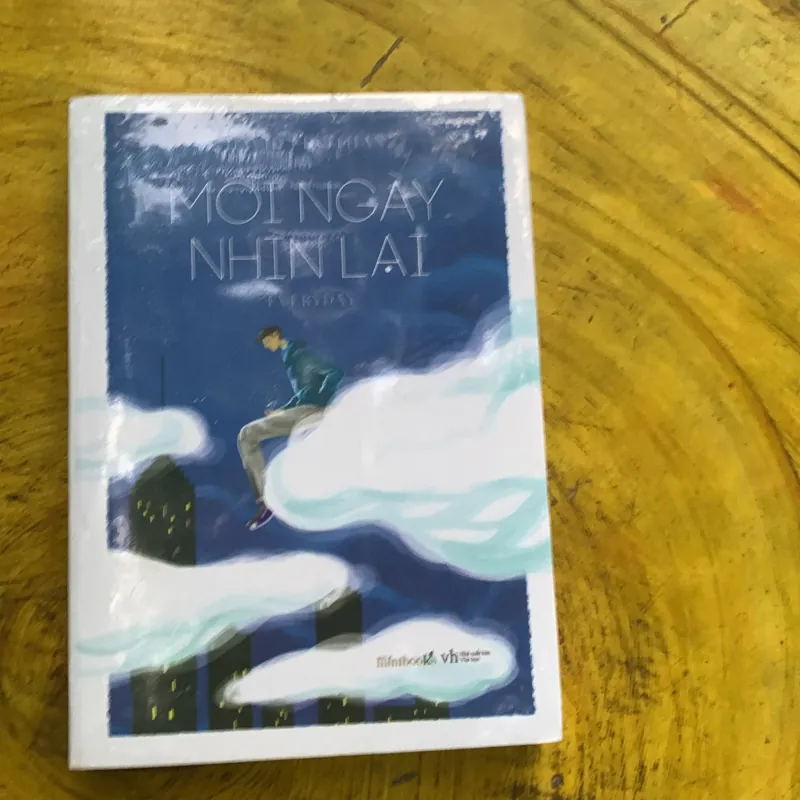 MỖI NGÀY NHÌN LẠI - DAVID LEVITHAN 745435