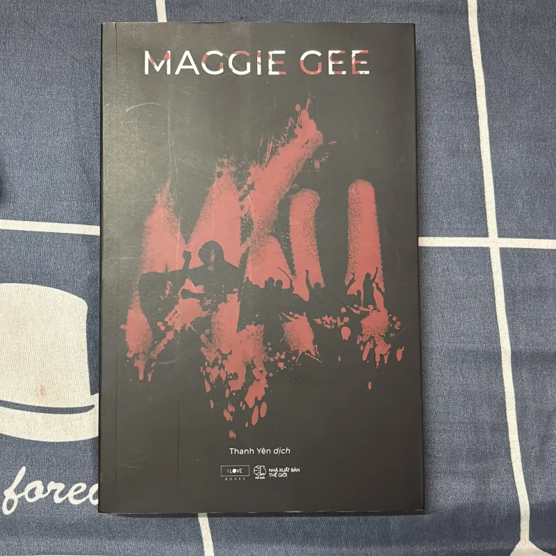 Sách "Máu" - Maggie Gee 992302
