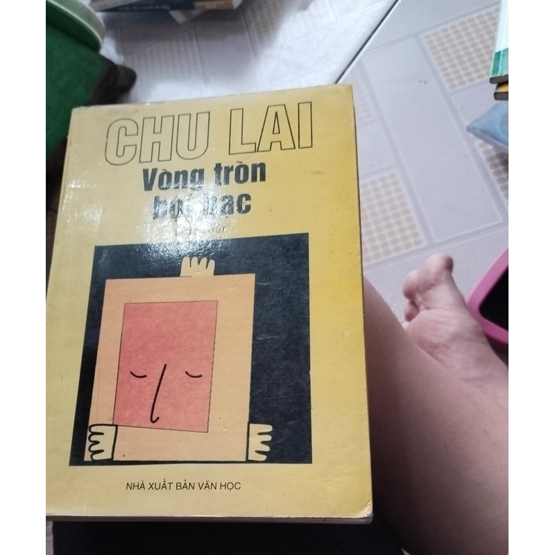 Vòng tròn bội bạc Chu Lai 522662