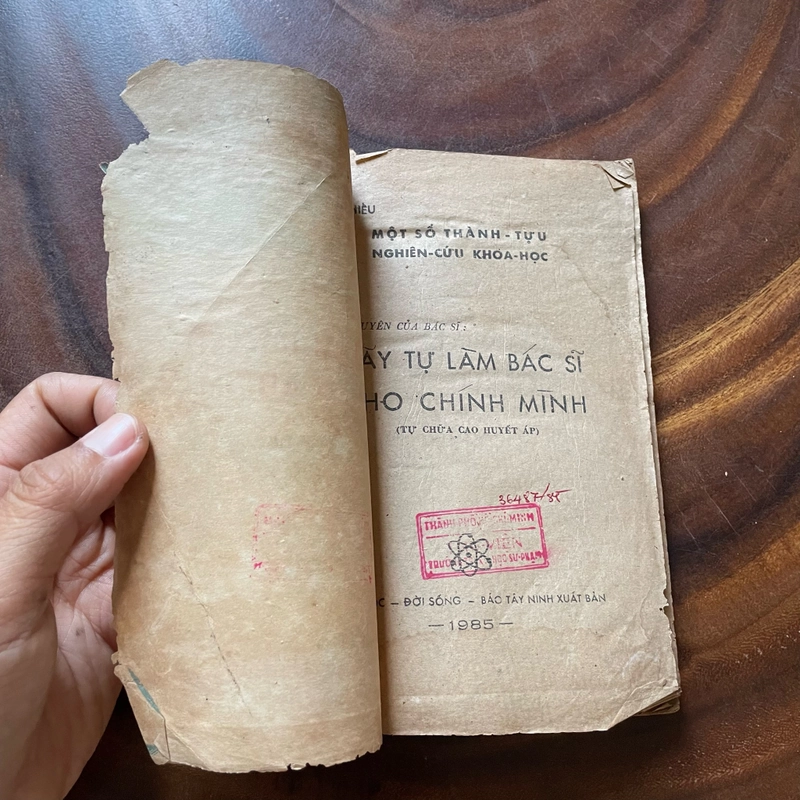 II Lời Khuyên Của Bác Sĩ _ Hãy Tự Làm Bác Sĩ Cho Chính Mình (Tự Chữa Cao Huyết Áp) - 1985 446544