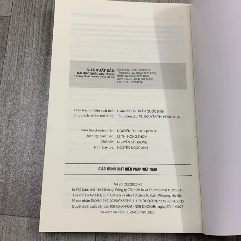 Giáo trình luật hiến pháp việt nam.  747231