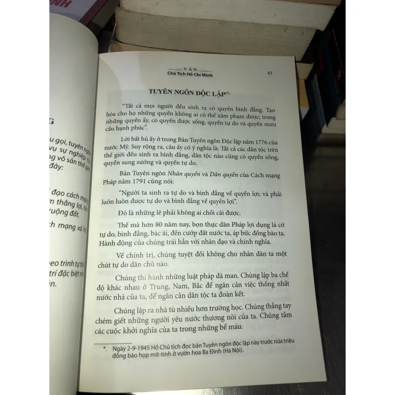 Văn chủ tịch Hồ Chí Minh  999463