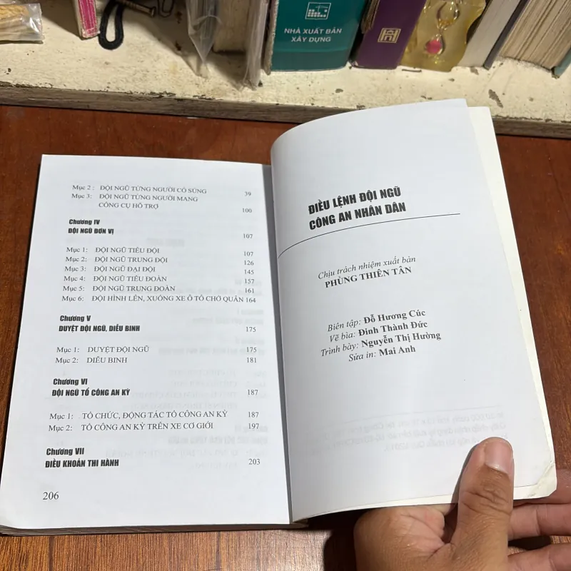 II Lưu Hành Nội Bộ: Điều Lệnh Đội Ngũ Công An Nhân Dân - Bộ Công An - 2013 1002164