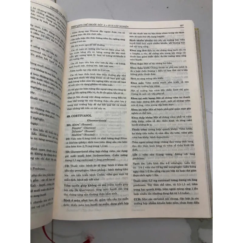 Sách "THUỐC VÀ BIỆT DƯỢC" 597592