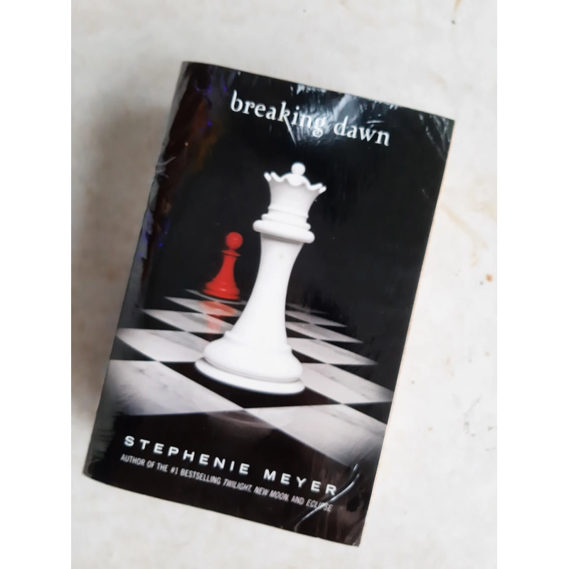 Tiểu thuyết BREAKING DAWN (Twilight saga tập 4) tiếng Anh 308622