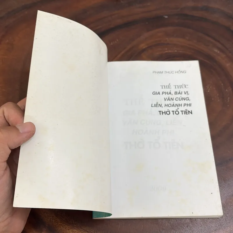 I Thể Thức Gia Phải, Bài Vị, Văn Cúng, Liễn, Hoành Phi Thờ Tổ Tiên - Phạm Thúc Hồng - 2009 1019904
