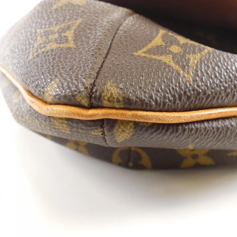 Túi xách vai Louis Vuitton Monogram Musette M51256 609569