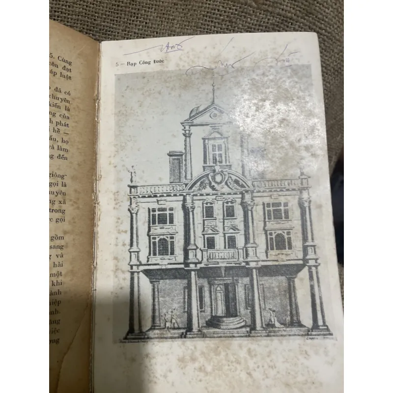 Lịch sử sân khấu thế giới , khoảng 110 trang  1018064