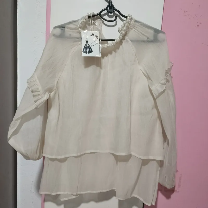 Áo voan 2 lớp đính ngọc trai ở cổ 1010204