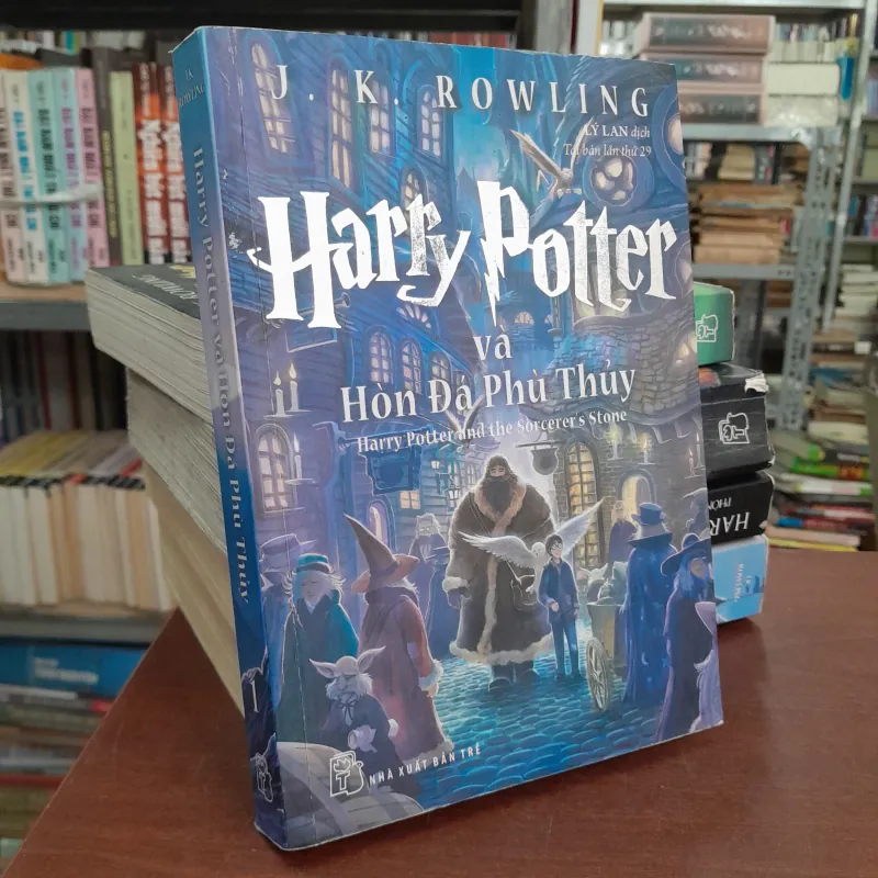 HARRY POTTER VÀ HÒN ĐÁ PHÙ THỦY - J.K.ROWLING ( LÝ LAN DỊCH)  1002375