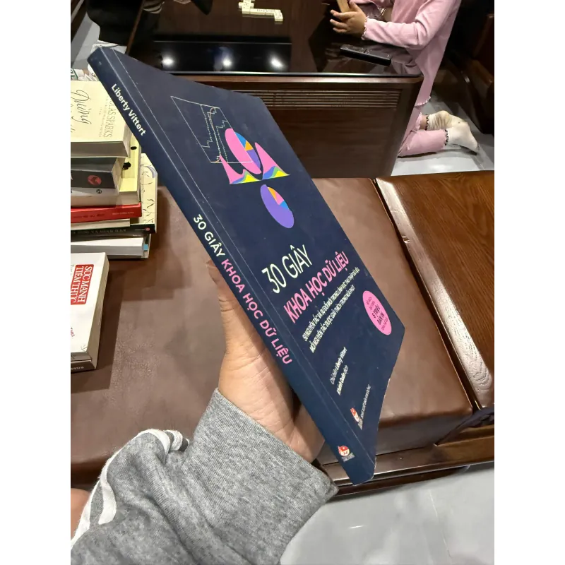 30 Giây Khoa Học Dữ Liệu – Liberty Vittert- K2 996339