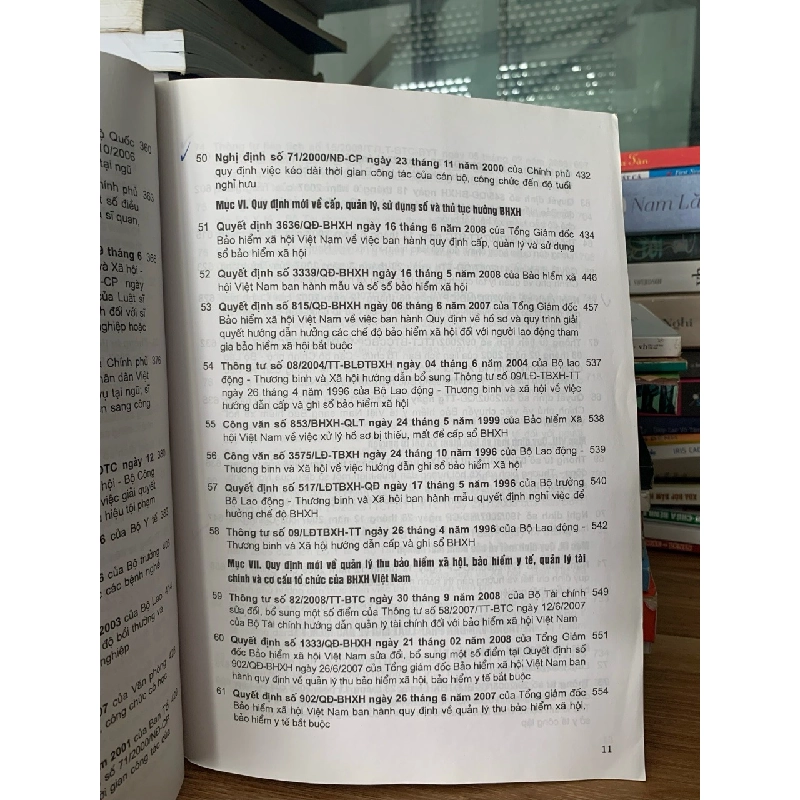 Chế độ chính sách mới về bảo hiểm xã hội bảo hiểm y tế -NXB Lao động 728031