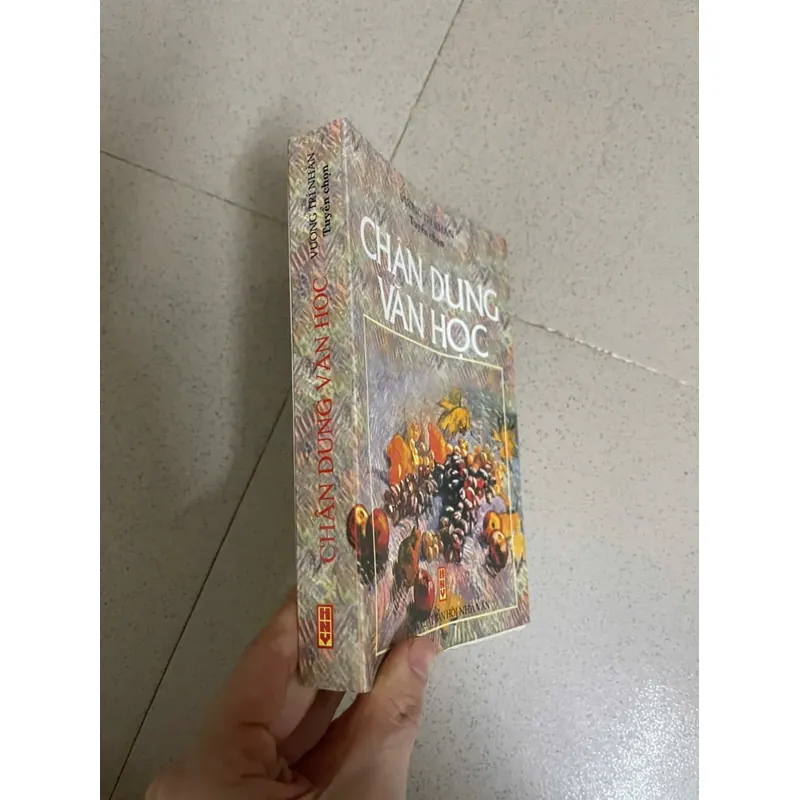 Chân Dung Văn Học 712171