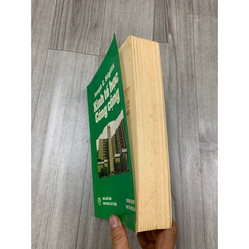 Kinh tế học công cộng - Joseph E Stiglitz. 2b5 551575