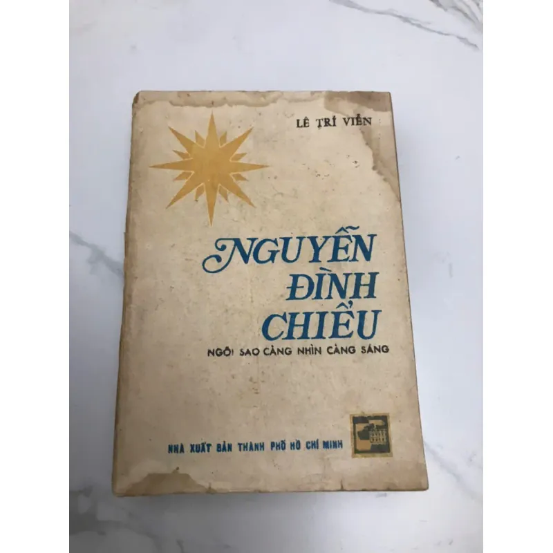 NGUYỄN ĐÌNH CHIỂU - NGÔI SAO CÀNG NHÌN CÀNG SÁNG 599096