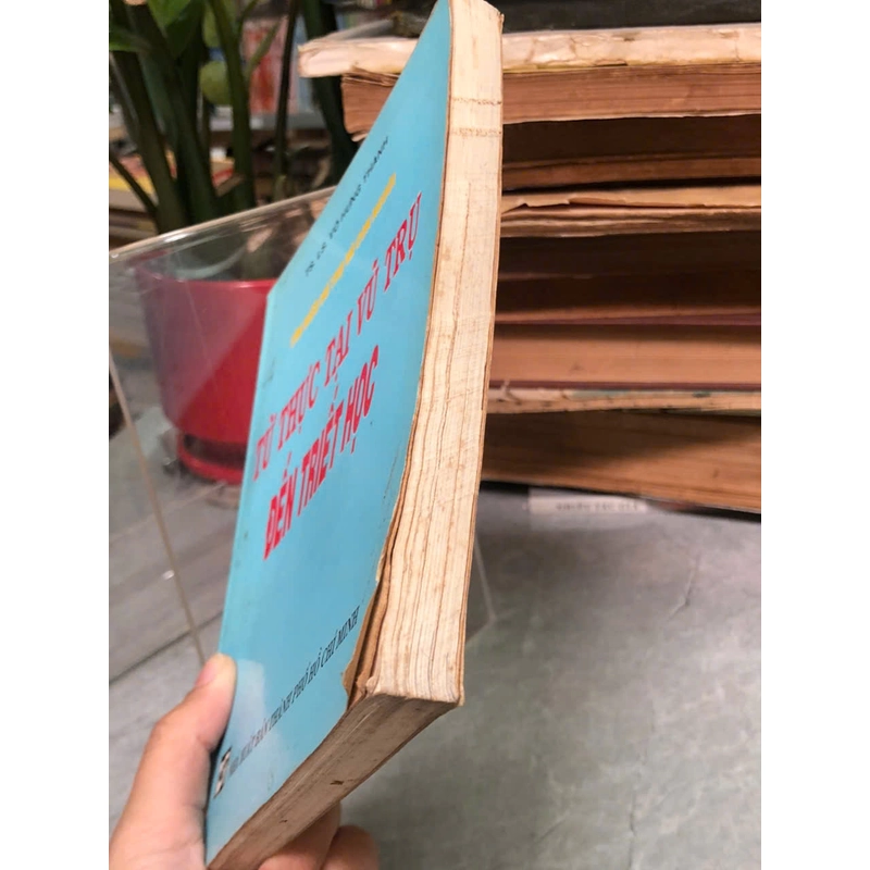 TỪ THỰC TẠI VŨ TRỤ ĐẾN TRIẾT HỌC - Võ Hưng Thanh 442890