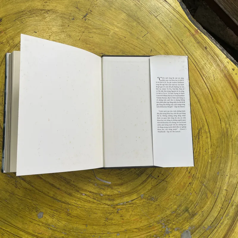 NHỮNG NHÀ KHOA HỌC TƯƠNG LAI- ANDREW ROBINSON 603286