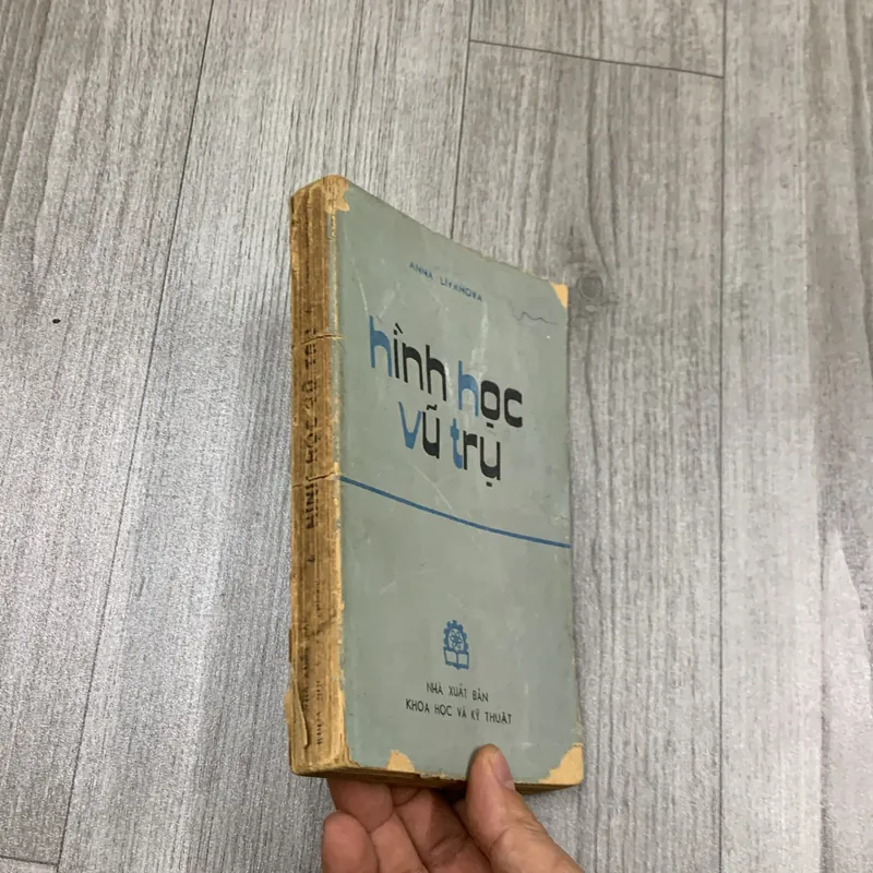 Hình học vũ trụ  6a2 717862